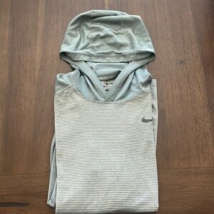 Nike DriFit Hooded sweater